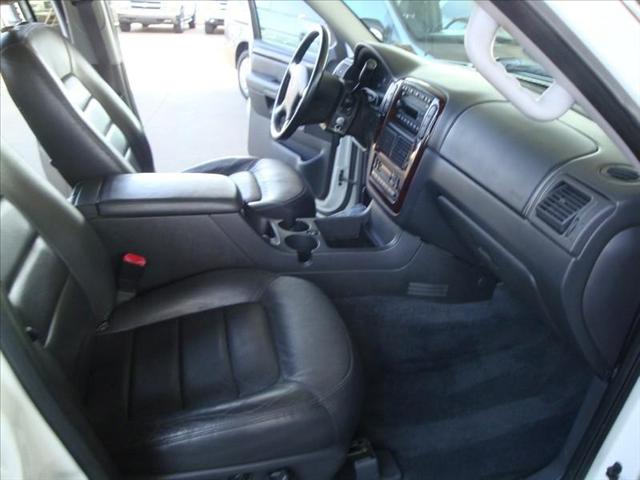 Ford Explorer 2003 photo 1
