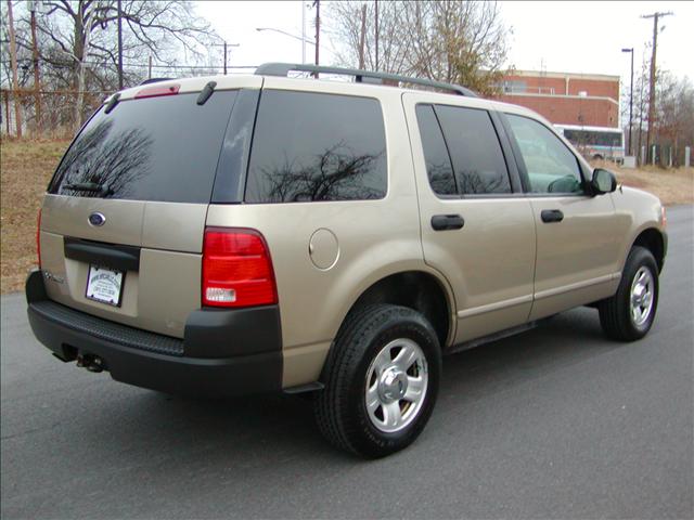 Ford Explorer 2003 photo 3
