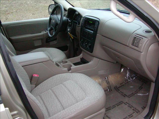 Ford Explorer 2003 photo 5