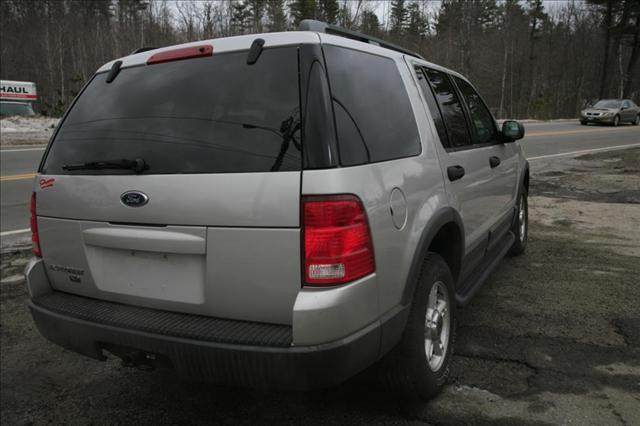 Ford Explorer 2003 photo 2