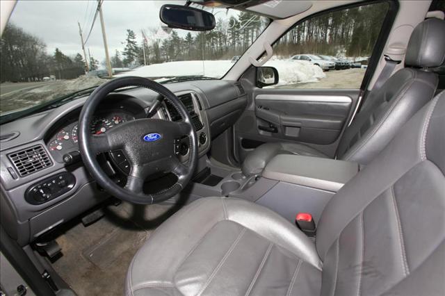 Ford Explorer 2003 photo 4