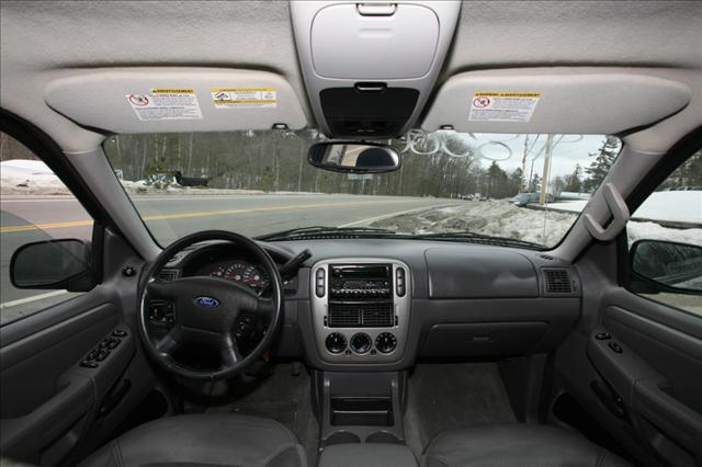 Ford Explorer 2003 photo 5