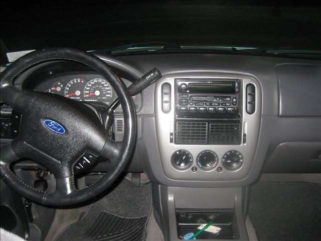 Ford Explorer 2003 photo 4