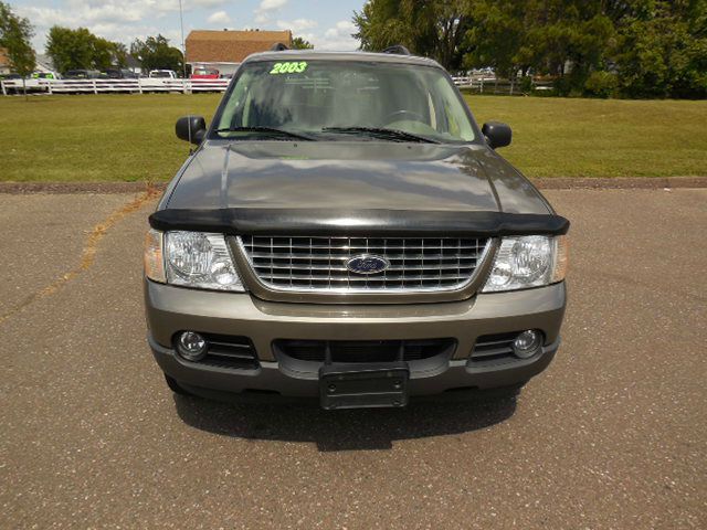Ford Explorer 2003 photo 2