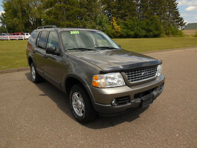 Ford Explorer 2003 photo 3