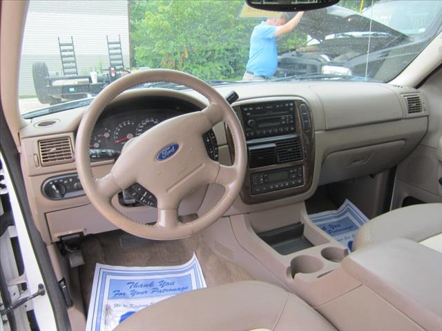 Ford Explorer 2003 photo 0