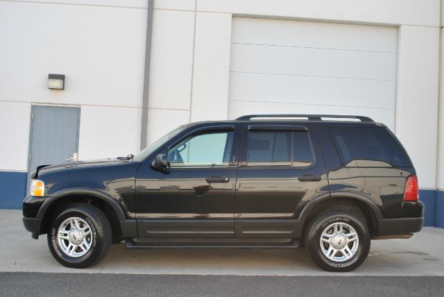 Ford Explorer 2003 photo 3