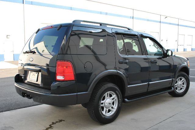 Ford Explorer 2003 photo 4