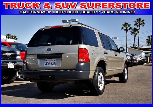 Ford Explorer 2003 photo 3