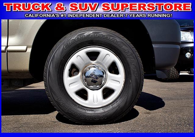 Ford Explorer 2003 photo 5