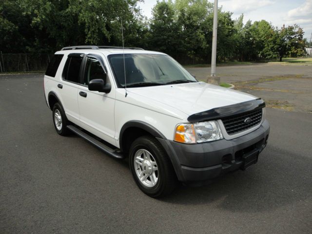 Ford Explorer 2003 photo 1