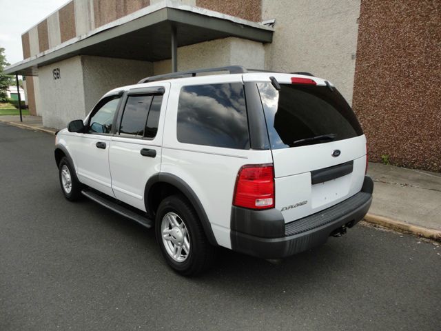 Ford Explorer 2003 photo 3