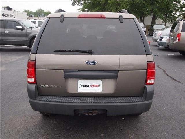 Ford Explorer 2003 photo 9