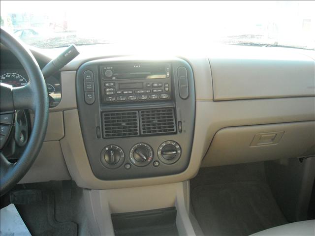 Ford Explorer 2003 photo 5