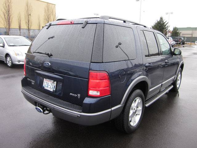 Ford Explorer 2003 photo 4