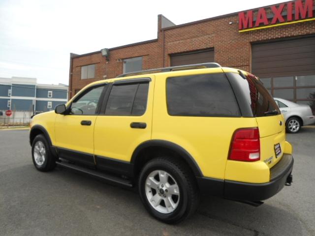 Ford Explorer 2003 photo 2