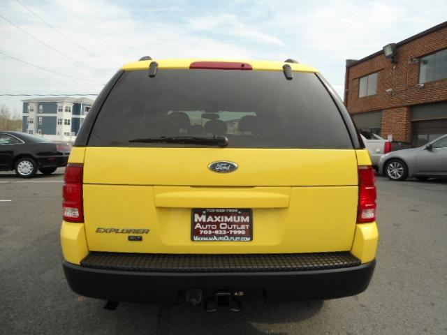 Ford Explorer 2003 photo 3