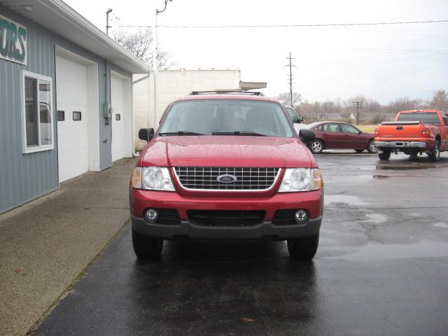 Ford Explorer 2003 photo 1