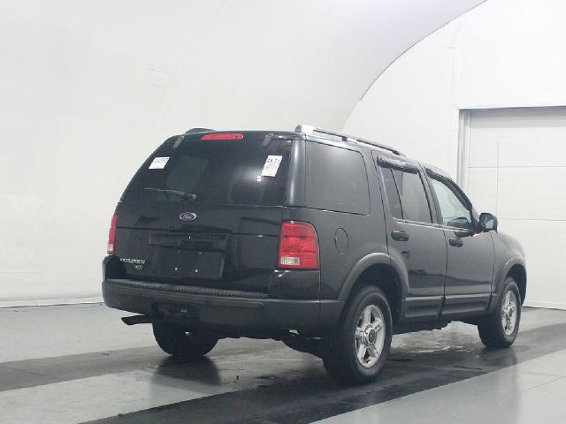 Ford Explorer 2003 photo 3