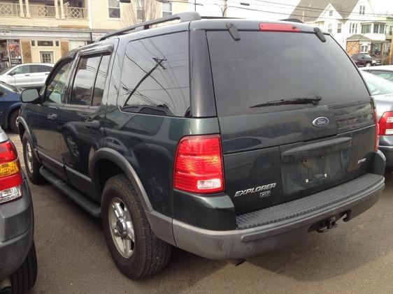 Ford Explorer 2003 photo 2