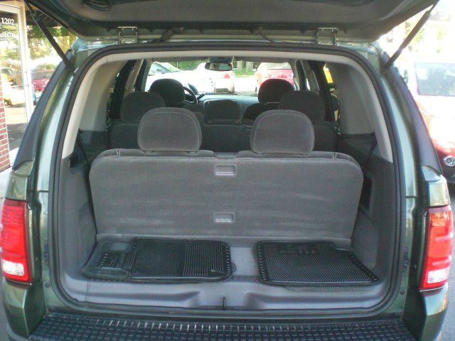 Ford Explorer 2003 photo 2