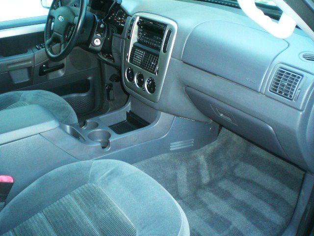 Ford Explorer 2003 photo 3