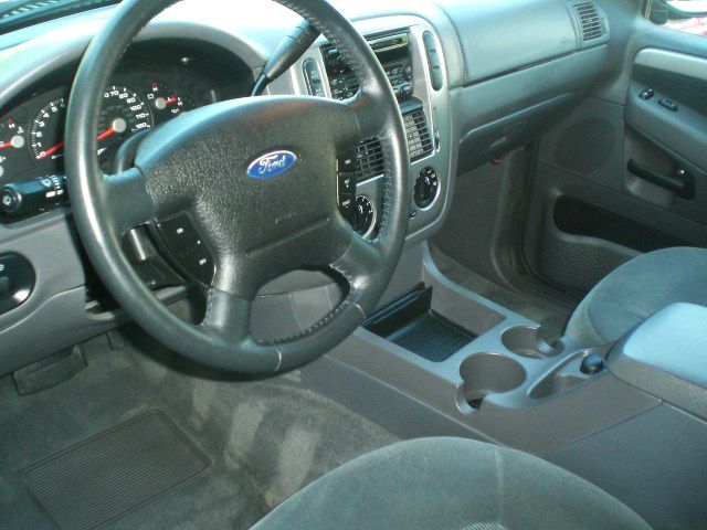 Ford Explorer 2003 photo 5