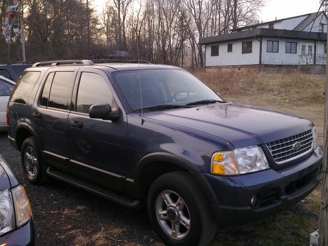 Ford Explorer 2003 photo 1