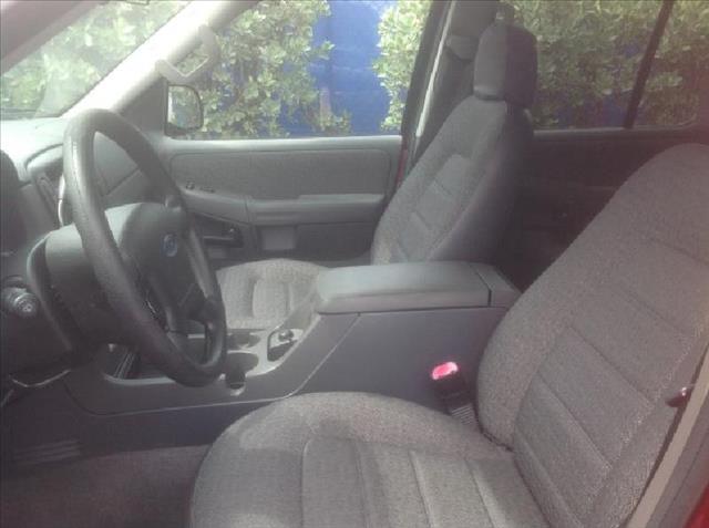 Ford Explorer 2003 photo 10