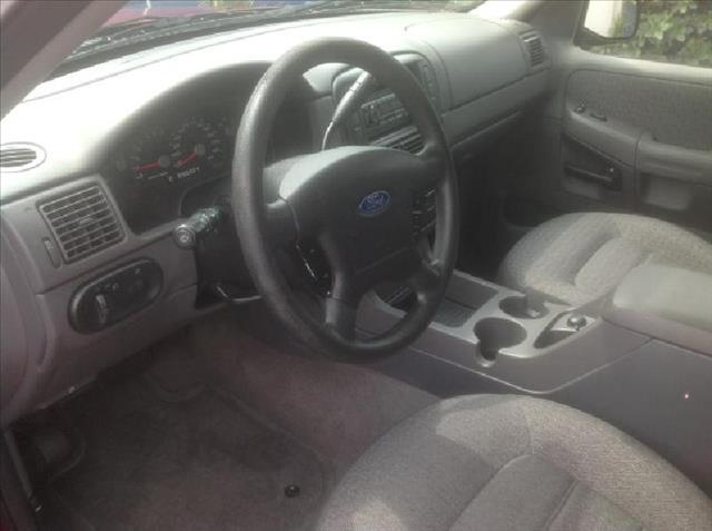 Ford Explorer 2003 photo 11