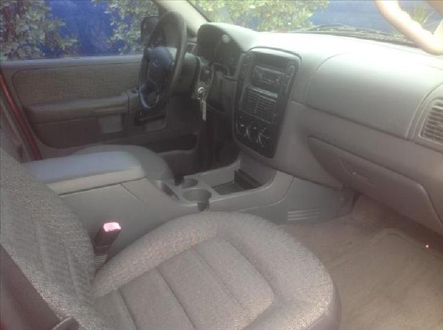 Ford Explorer 2003 photo 4