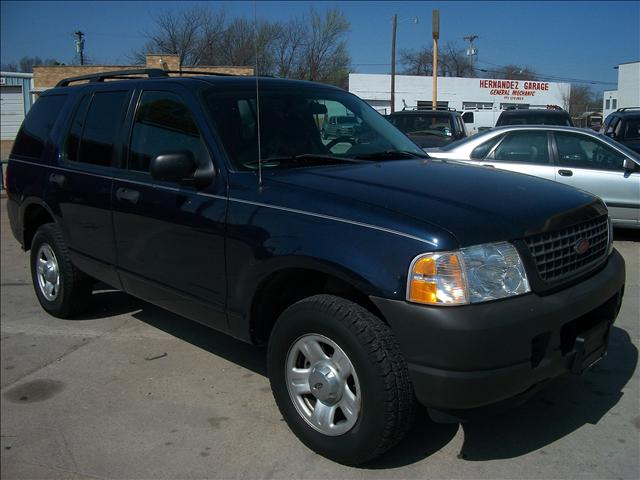 Ford Explorer 2003 photo 2