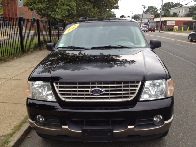 Ford Explorer 2003 photo 3