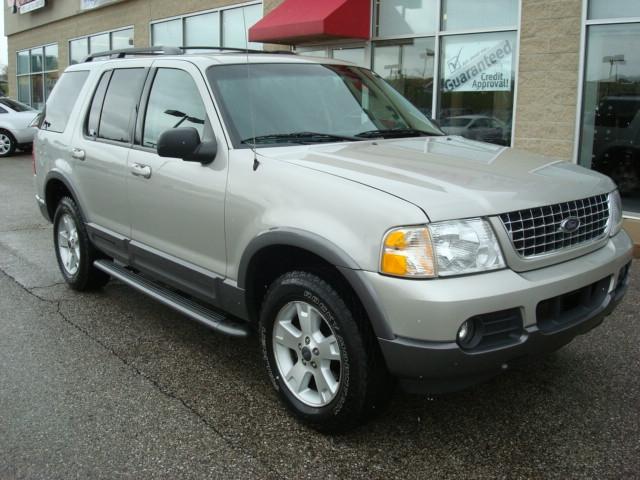 Ford Explorer 2003 photo 1