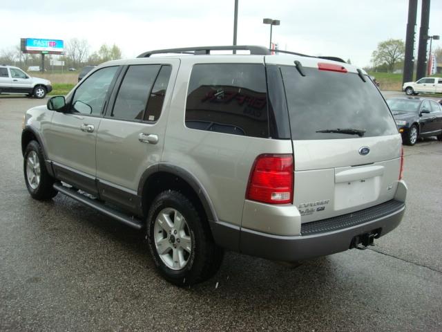 Ford Explorer 2003 photo 4