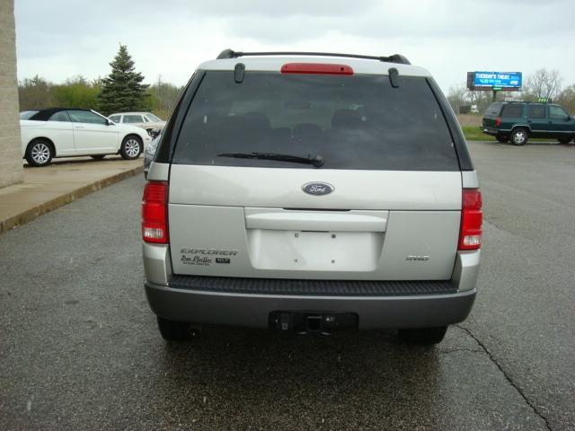 Ford Explorer 2003 photo 5