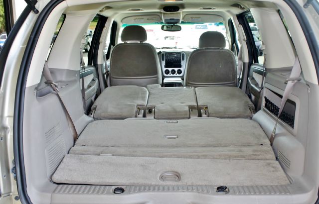 Ford Explorer 2003 photo 11