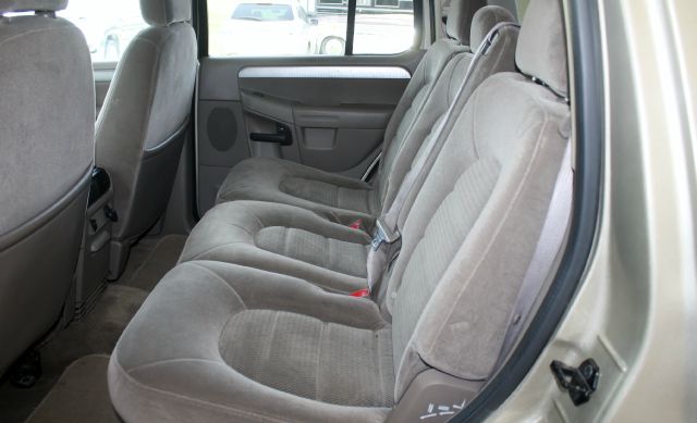 Ford Explorer 2003 photo 14
