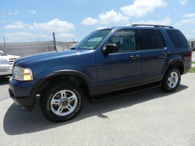 Ford Explorer 2003 photo 3