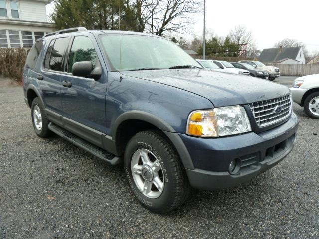 Ford Explorer 2003 photo 2