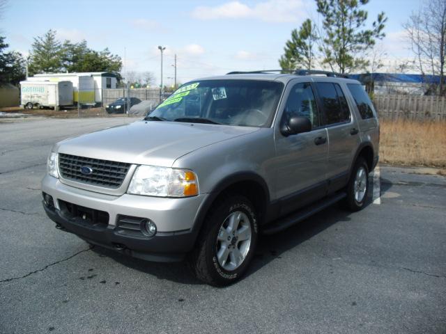 Ford Explorer 2003 photo 1