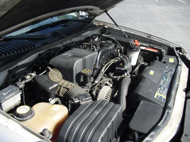 Ford Explorer 2003 photo 4