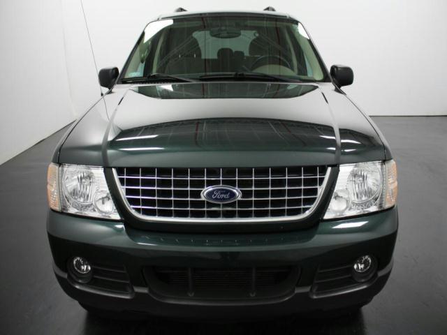 Ford Explorer 2003 photo 2
