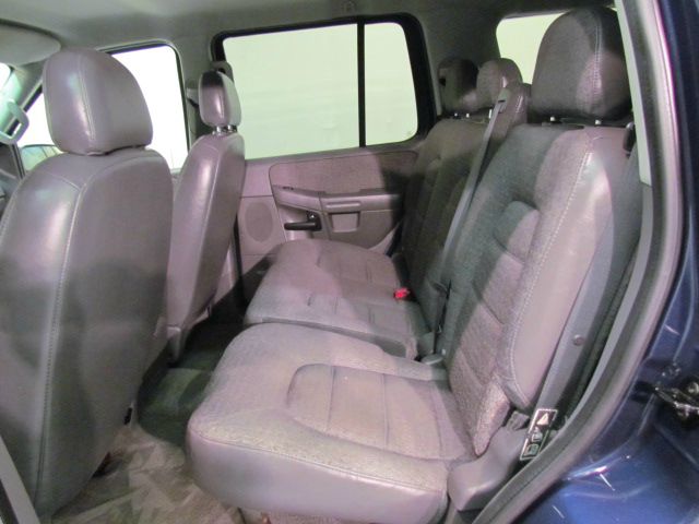 Ford Explorer 2003 photo 1