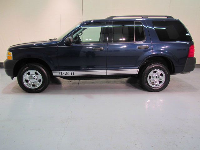 Ford Explorer 2003 photo 2
