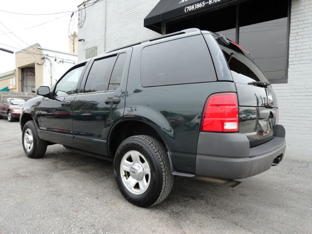 Ford Explorer 2003 photo 2