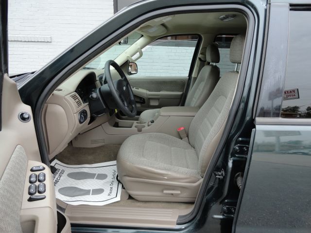 Ford Explorer 2003 photo 4