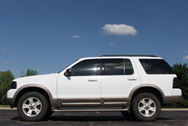 Ford Explorer 2003 photo 3
