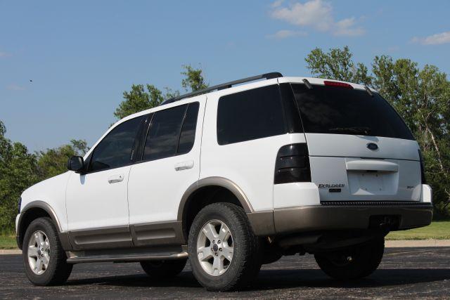 Ford Explorer 2003 photo 4