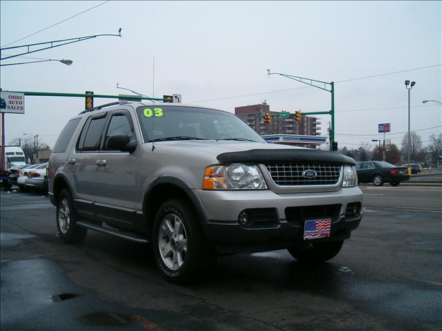 Ford Explorer 2003 photo 2